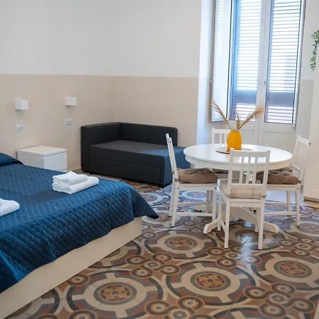 فندق مبيت وإفطار Principe Amedeo 93 باري