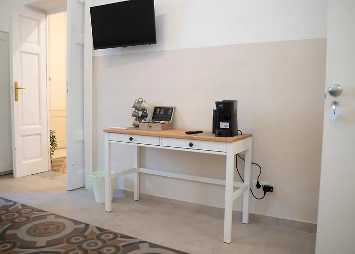 Oda ve Kahvaltı Principe Amedeo 93 Bari