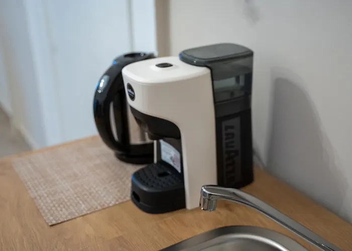 Principe Amedeo 93 Oda ve Kahvaltı 3*