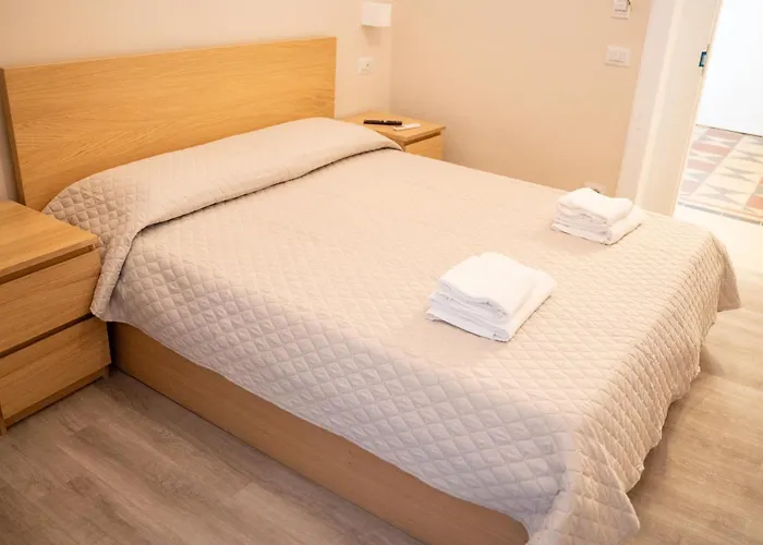 Principe Amedeo 93 Oda ve Kahvaltı 3*