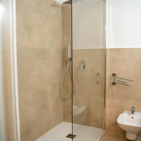 Principe Amedeo 93 Bed & Breakfast