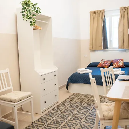 Principe Amedeo 93 Bed & Breakfast Bari